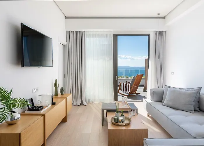 Messinian Icon & Hotel 5*