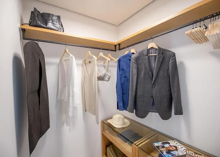 Messinian Icon & كالاماتا