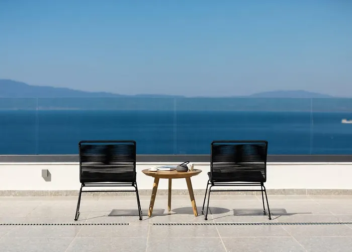 Messinian Icon & 5* كالاماتا